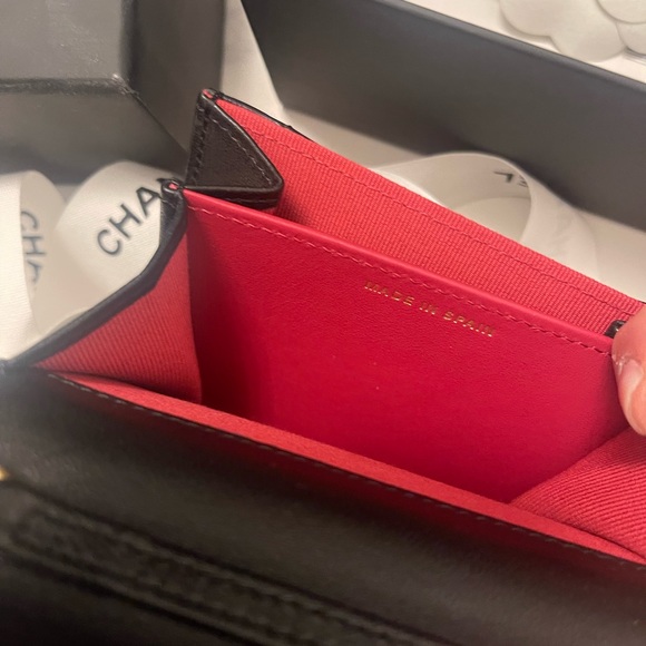 Chanel 19 . Mini flap wallet on chain. - Picture 7 of 15